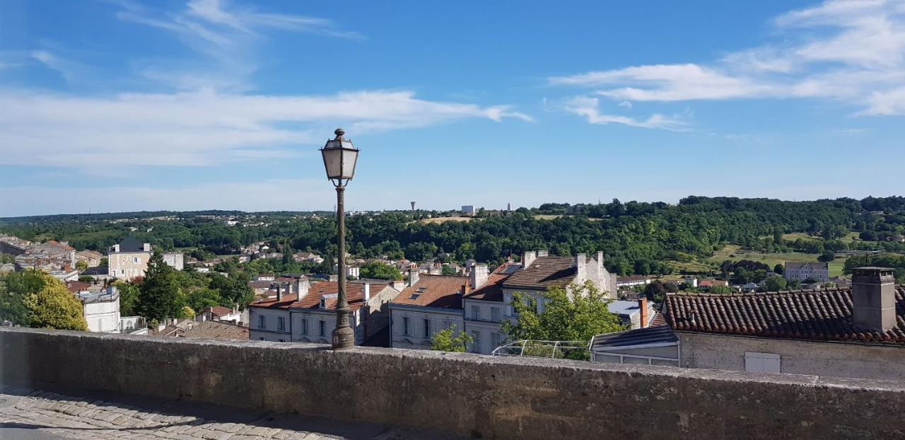 Le Rempart Du Midi Apart otel Angoulême Dış mekan fotoğraf