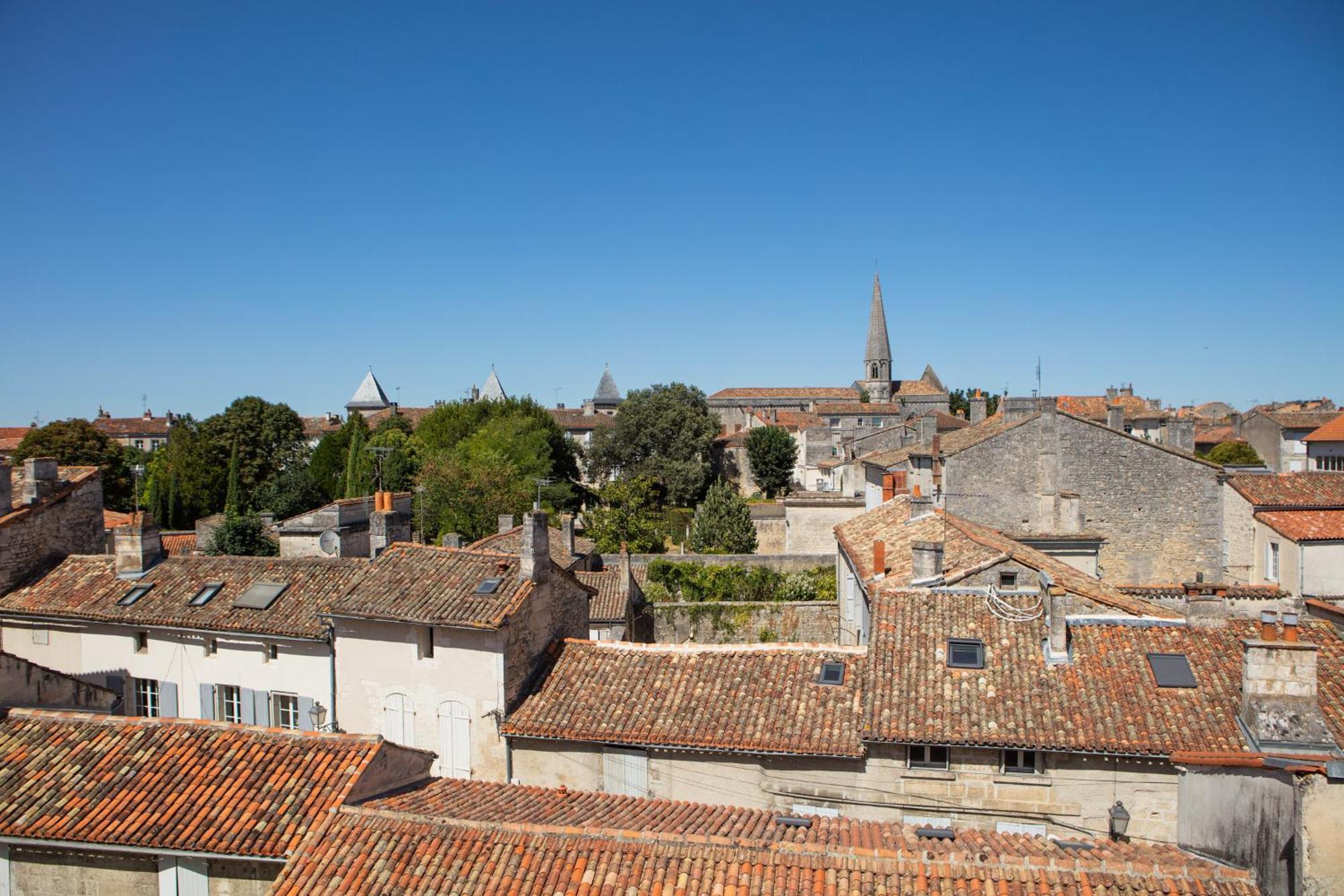 Le Rempart Du Midi Apart otel Angoulême Oda fotoğraf